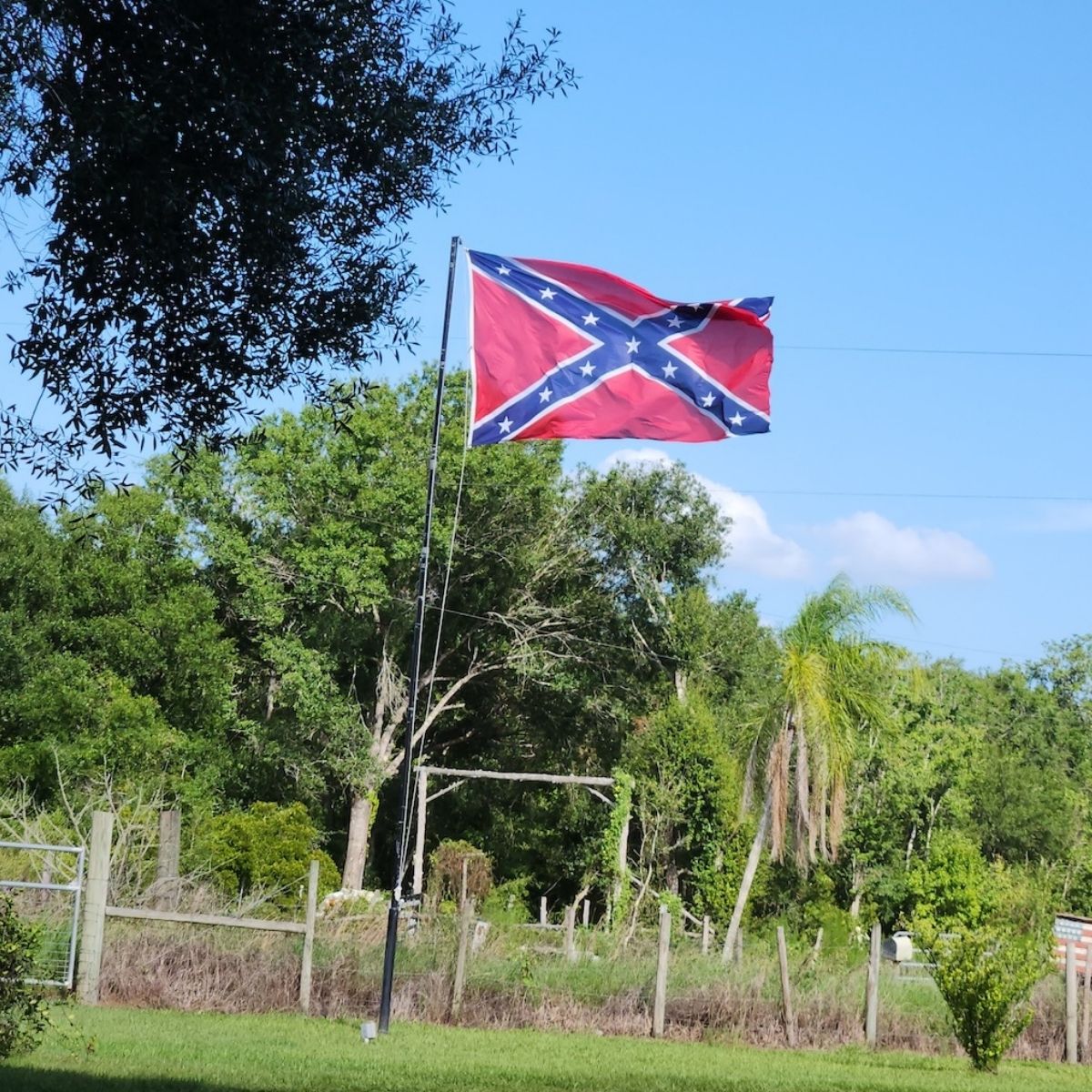 Ultimate Flags - Vintage Confederate Flag
